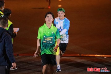 BƯỚC CHẠY CHÀO XUÂN THÀNH PHỐ QUẢNG NGÃI 2024 - Ảnh #1241110