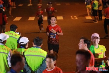 BƯỚC CHẠY CHÀO XUÂN THÀNH PHỐ QUẢNG NGÃI 2024 - Ảnh #1248457
