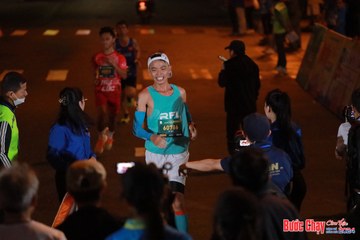 BƯỚC CHẠY CHÀO XUÂN THÀNH PHỐ QUẢNG NGÃI 2024 - Ảnh #1240833