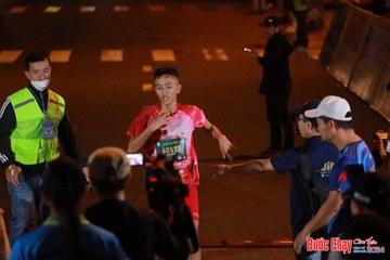 BƯỚC CHẠY CHÀO XUÂN THÀNH PHỐ QUẢNG NGÃI 2024 - Ảnh #1240815