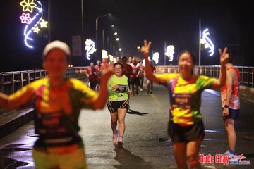 BƯỚC CHẠY CHÀO XUÂN THÀNH PHỐ QUẢNG NGÃI 2024 - Ảnh #1231774