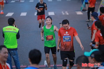 BƯỚC CHẠY CHÀO XUÂN THÀNH PHỐ QUẢNG NGÃI 2024 - Ảnh #1251077