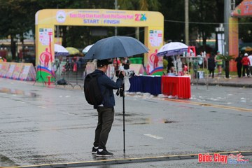 BƯỚC CHẠY CHÀO XUÂN THÀNH PHỐ QUẢNG NGÃI 2024 - Ảnh #1231607
