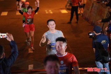 BƯỚC CHẠY CHÀO XUÂN THÀNH PHỐ QUẢNG NGÃI 2024 - Ảnh #1246990