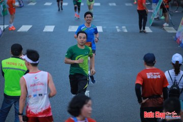 BƯỚC CHẠY CHÀO XUÂN THÀNH PHỐ QUẢNG NGÃI 2024 - Ảnh #1251443