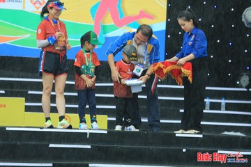 BƯỚC CHẠY CHÀO XUÂN THÀNH PHỐ QUẢNG NGÃI 2024 - Ảnh #1233371