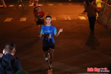 BƯỚC CHẠY CHÀO XUÂN THÀNH PHỐ QUẢNG NGÃI 2024 - Ảnh #1245122