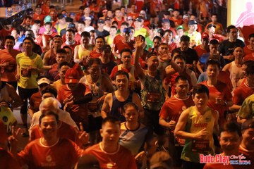 BƯỚC CHẠY CHÀO XUÂN THÀNH PHỐ QUẢNG NGÃI 2024 - Ảnh #1213053