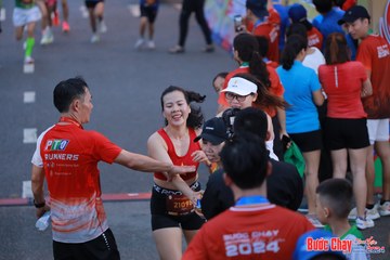 BƯỚC CHẠY CHÀO XUÂN THÀNH PHỐ QUẢNG NGÃI 2024 - Ảnh #1250928