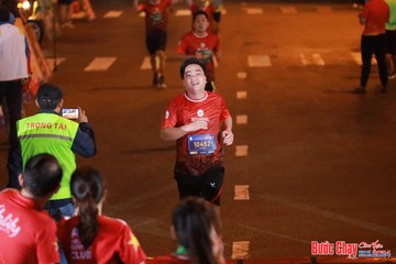 BƯỚC CHẠY CHÀO XUÂN THÀNH PHỐ QUẢNG NGÃI 2024 - Ảnh #1248726