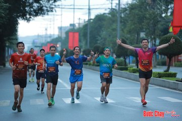 BƯỚC CHẠY CHÀO XUÂN THÀNH PHỐ QUẢNG NGÃI 2024 - Ảnh #1237006