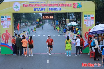 BƯỚC CHẠY CHÀO XUÂN THÀNH PHỐ QUẢNG NGÃI 2024 - Ảnh #1252135