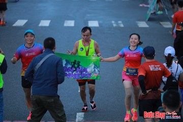 BƯỚC CHẠY CHÀO XUÂN THÀNH PHỐ QUẢNG NGÃI 2024 - Ảnh #1251415
