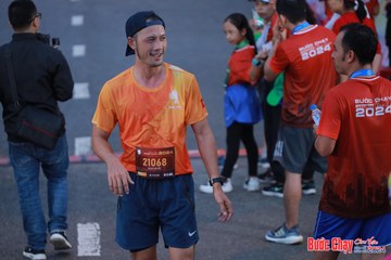 BƯỚC CHẠY CHÀO XUÂN THÀNH PHỐ QUẢNG NGÃI 2024 - Ảnh #1250824