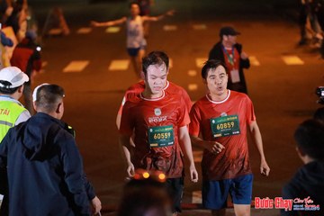 BƯỚC CHẠY CHÀO XUÂN THÀNH PHỐ QUẢNG NGÃI 2024 - Ảnh #1244021