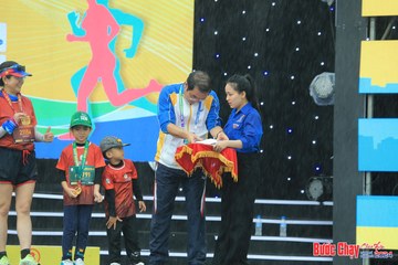 BƯỚC CHẠY CHÀO XUÂN THÀNH PHỐ QUẢNG NGÃI 2024 - Ảnh #1233372