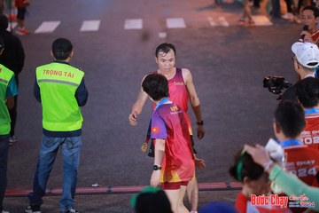 BƯỚC CHẠY CHÀO XUÂN THÀNH PHỐ QUẢNG NGÃI 2024 - Ảnh #1250084