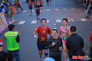 BƯỚC CHẠY CHÀO XUÂN THÀNH PHỐ QUẢNG NGÃI 2024 - Ảnh #1250604