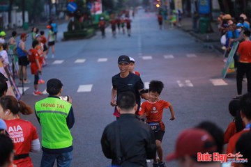 BƯỚC CHẠY CHÀO XUÂN THÀNH PHỐ QUẢNG NGÃI 2024 - Ảnh #1250434