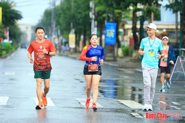 BƯỚC CHẠY CHÀO XUÂN THÀNH PHỐ QUẢNG NGÃI 2024 - Ảnh #1238540