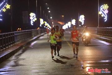 BƯỚC CHẠY CHÀO XUÂN THÀNH PHỐ QUẢNG NGÃI 2024 - Ảnh #1230419