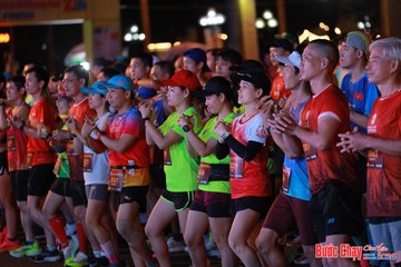 BƯỚC CHẠY CHÀO XUÂN THÀNH PHỐ QUẢNG NGÃI 2024 - Ảnh #1212951