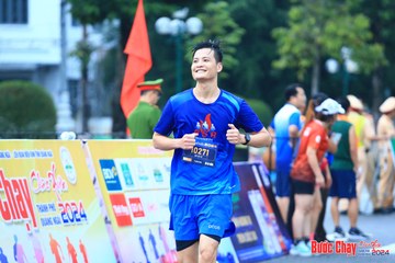 BƯỚC CHẠY CHÀO XUÂN THÀNH PHỐ QUẢNG NGÃI 2024 - Ảnh #1231601