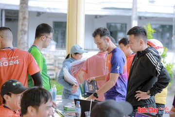 BƯỚC CHẠY CHÀO XUÂN THÀNH PHỐ QUẢNG NGÃI 2024 - Ảnh #1198508