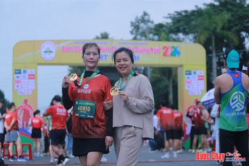 BƯỚC CHẠY CHÀO XUÂN THÀNH PHỐ QUẢNG NGÃI 2024 - Ảnh #1221151