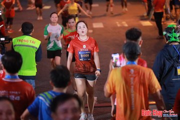 BƯỚC CHẠY CHÀO XUÂN THÀNH PHỐ QUẢNG NGÃI 2024 - Ảnh #1249594