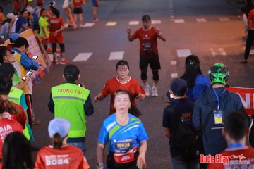 BƯỚC CHẠY CHÀO XUÂN THÀNH PHỐ QUẢNG NGÃI 2024 - Ảnh #1249883