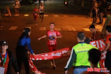 BƯỚC CHẠY CHÀO XUÂN THÀNH PHỐ QUẢNG NGÃI 2024 - Ảnh #1241820
