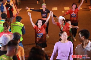 BƯỚC CHẠY CHÀO XUÂN THÀNH PHỐ QUẢNG NGÃI 2024 - Ảnh #1248991