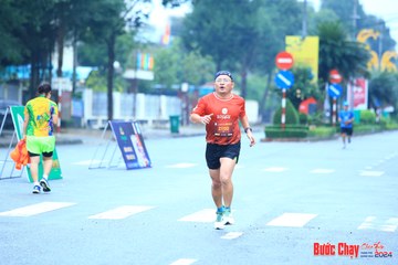 BƯỚC CHẠY CHÀO XUÂN THÀNH PHỐ QUẢNG NGÃI 2024 - Ảnh #1233060