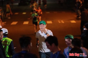 BƯỚC CHẠY CHÀO XUÂN THÀNH PHỐ QUẢNG NGÃI 2024 - Ảnh #1244114