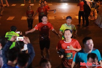 BƯỚC CHẠY CHÀO XUÂN THÀNH PHỐ QUẢNG NGÃI 2024 - Ảnh #1246737