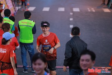 BƯỚC CHẠY CHÀO XUÂN THÀNH PHỐ QUẢNG NGÃI 2024 - Ảnh #1250392