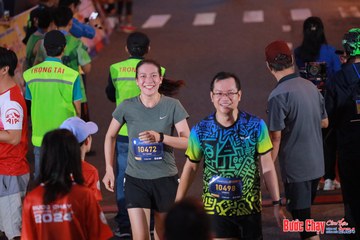 BƯỚC CHẠY CHÀO XUÂN THÀNH PHỐ QUẢNG NGÃI 2024 - Ảnh #1249865