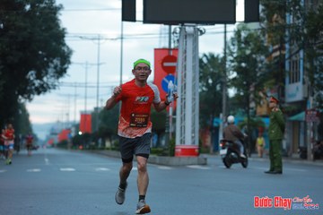 BƯỚC CHẠY CHÀO XUÂN THÀNH PHỐ QUẢNG NGÃI 2024 - Ảnh #1237089