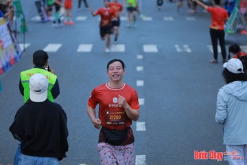 BƯỚC CHẠY CHÀO XUÂN THÀNH PHỐ QUẢNG NGÃI 2024 - Ảnh #1251771