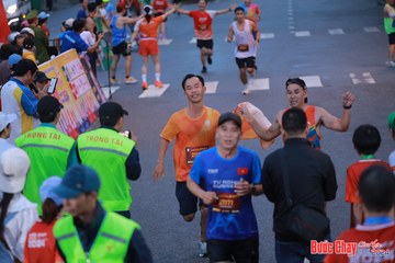 BƯỚC CHẠY CHÀO XUÂN THÀNH PHỐ QUẢNG NGÃI 2024 - Ảnh #1250728