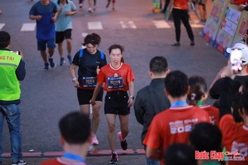 BƯỚC CHẠY CHÀO XUÂN THÀNH PHỐ QUẢNG NGÃI 2024 - Ảnh #1250325
