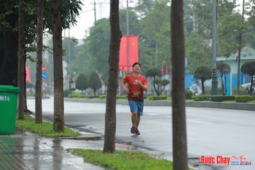 BƯỚC CHẠY CHÀO XUÂN THÀNH PHỐ QUẢNG NGÃI 2024 - Ảnh #1237372