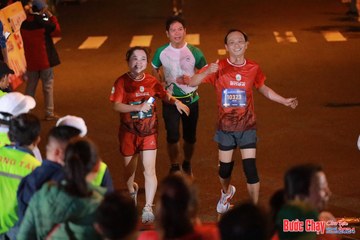 BƯỚC CHẠY CHÀO XUÂN THÀNH PHỐ QUẢNG NGÃI 2024 - Ảnh #1246238