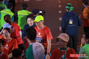BƯỚC CHẠY CHÀO XUÂN THÀNH PHỐ QUẢNG NGÃI 2024 - Ảnh #1249762