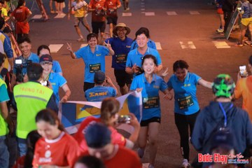 BƯỚC CHẠY CHÀO XUÂN THÀNH PHỐ QUẢNG NGÃI 2024 - Ảnh #1249655