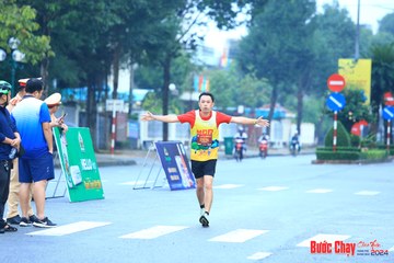 BƯỚC CHẠY CHÀO XUÂN THÀNH PHỐ QUẢNG NGÃI 2024 - Ảnh #1232914