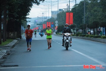 BƯỚC CHẠY CHÀO XUÂN THÀNH PHỐ QUẢNG NGÃI 2024 - Ảnh #1236978