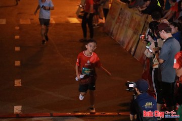 BƯỚC CHẠY CHÀO XUÂN THÀNH PHỐ QUẢNG NGÃI 2024 - Ảnh #1247146
