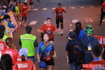 BƯỚC CHẠY CHÀO XUÂN THÀNH PHỐ QUẢNG NGÃI 2024 - Ảnh #1249881